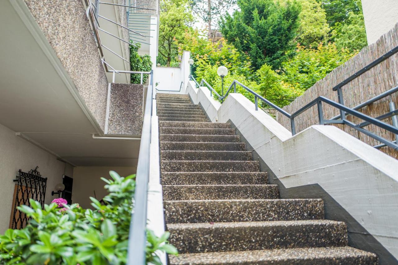 באדן-באדן Modernes Apartment In Zentrumsnaehe Mit Eigenem Stellplatz מראה חיצוני תמונה