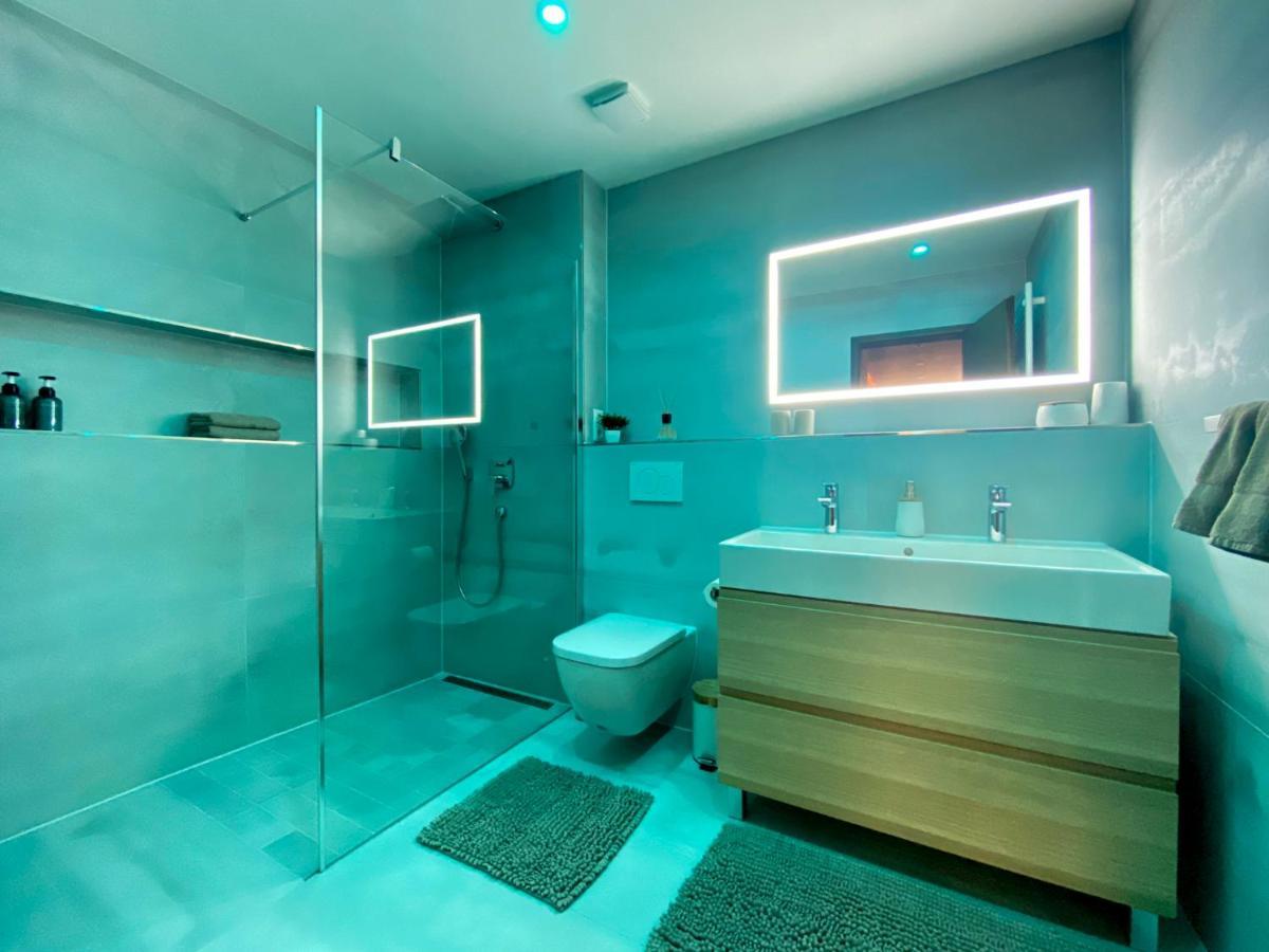 באדן-באדן Modernes Apartment In Zentrumsnaehe Mit Eigenem Stellplatz מראה חיצוני תמונה