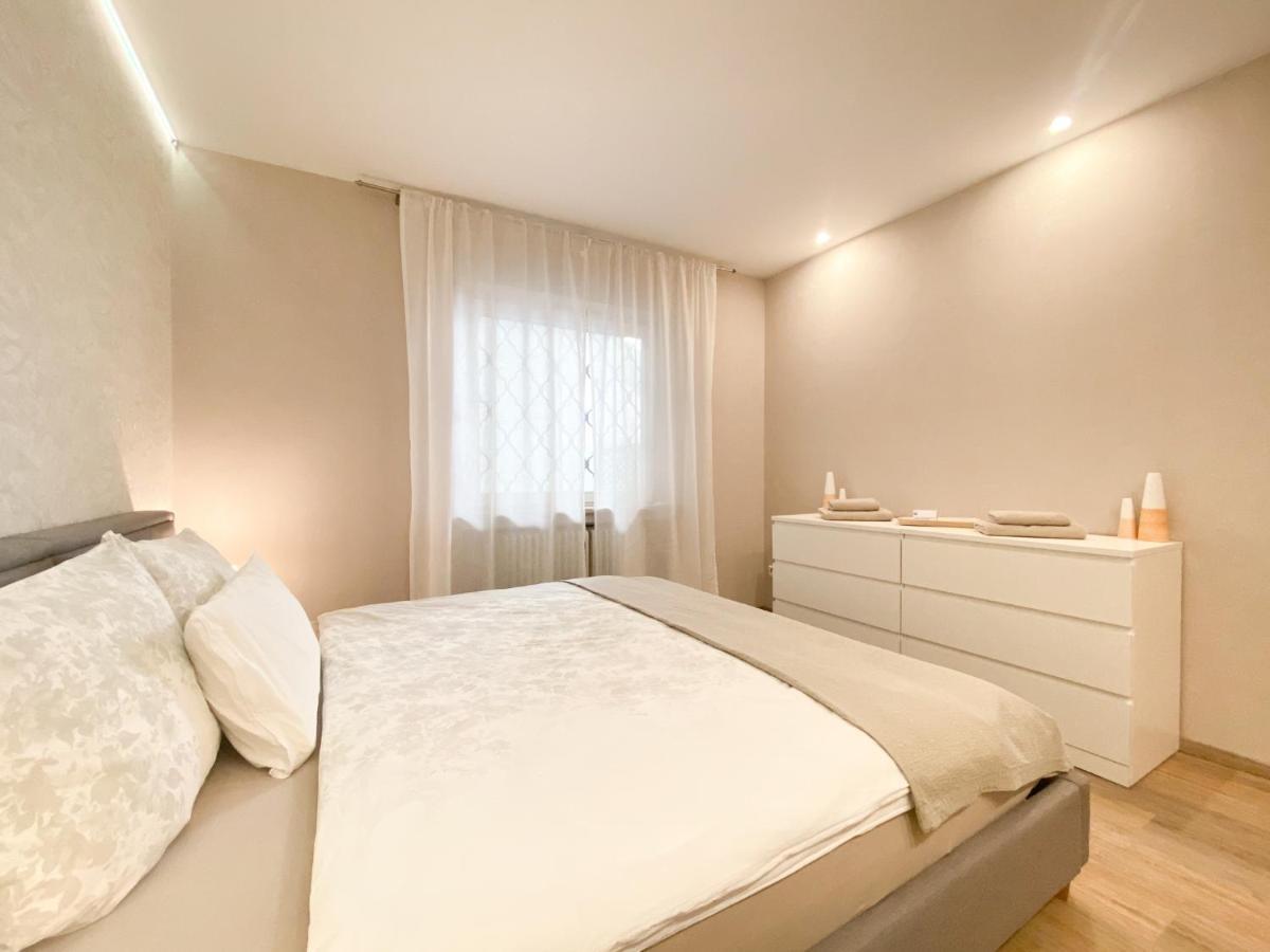 באדן-באדן Modernes Apartment In Zentrumsnaehe Mit Eigenem Stellplatz מראה חיצוני תמונה